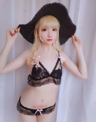 欧美极品在线播放